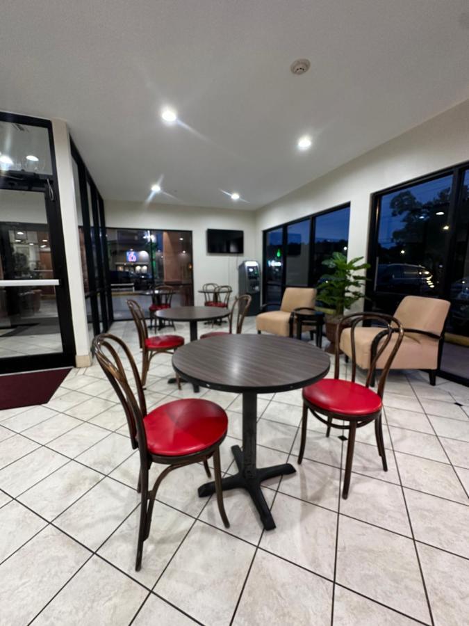 Red Roof Inn & Suites Biloxi - Ocean Springs Dış mekan fotoğraf