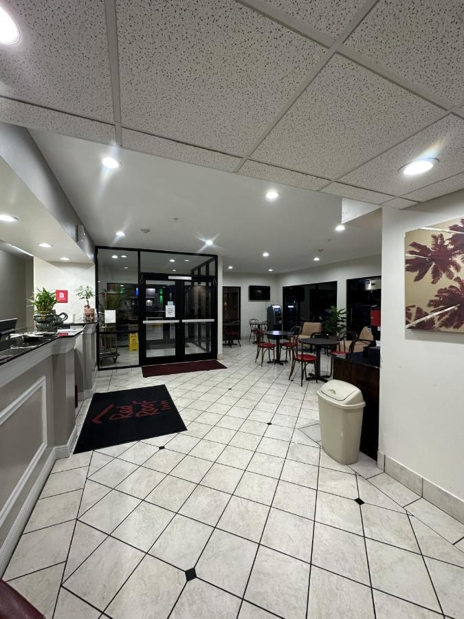 Red Roof Inn & Suites Biloxi - Ocean Springs Dış mekan fotoğraf