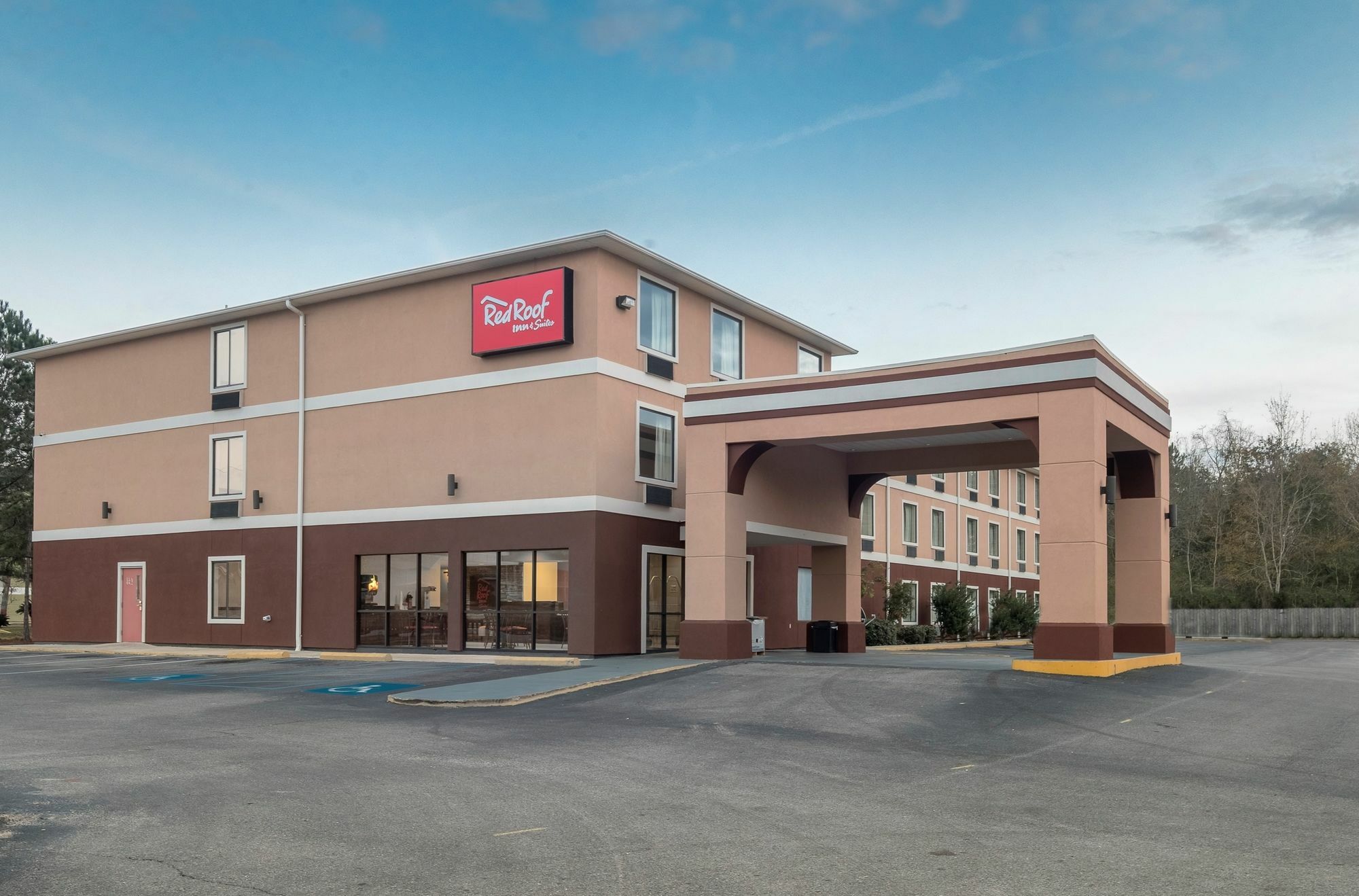 Red Roof Inn & Suites Biloxi - Ocean Springs Dış mekan fotoğraf